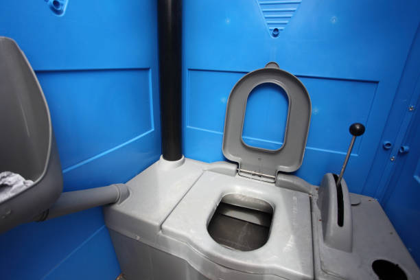 Porta potty rental for outdoor events in Higginsville, MO