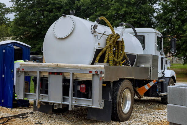 Best Portable bathroom rental  in Higginsville, MO